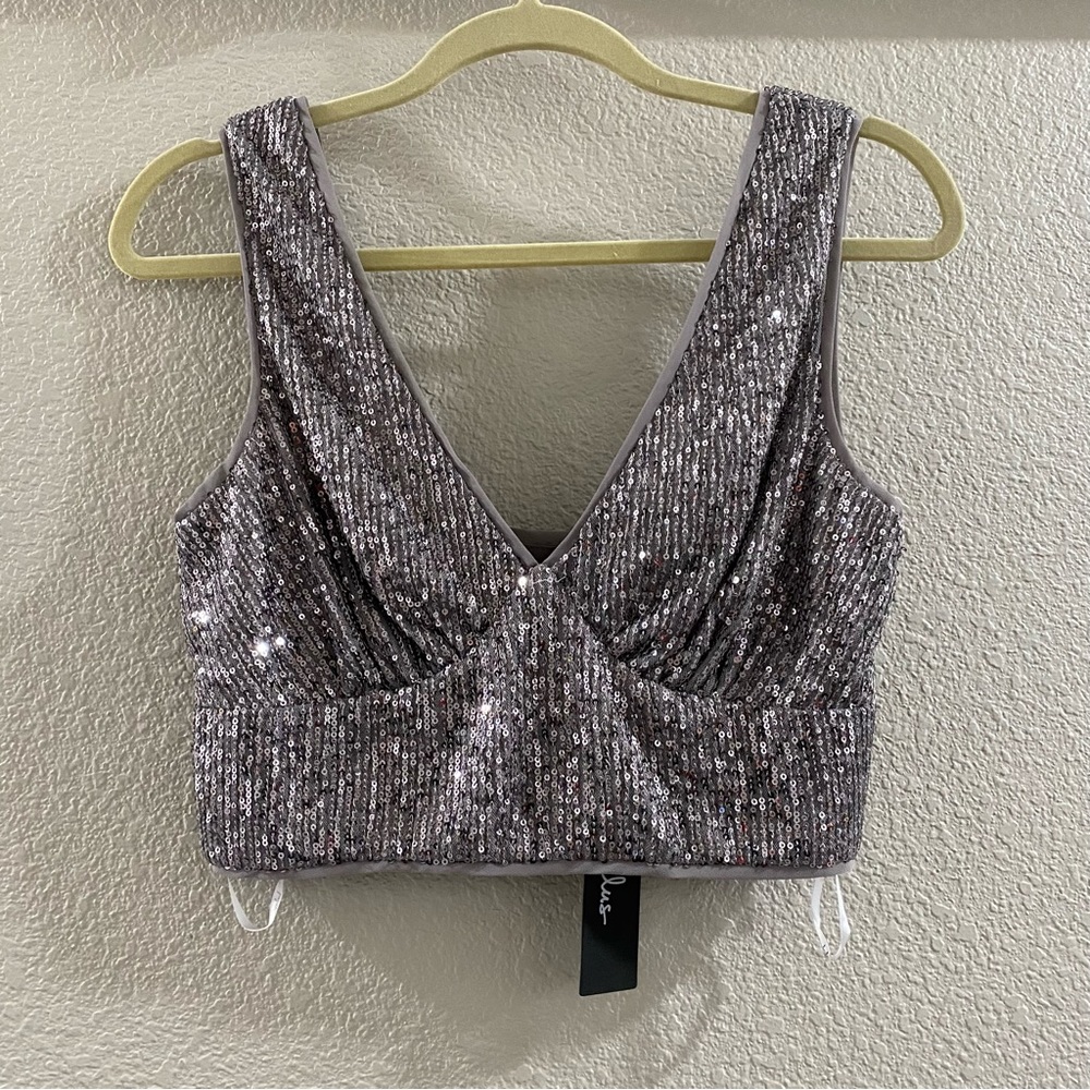 NWT Lulus Flawless Sparkle Silver Sequin V-Neck Tank Top